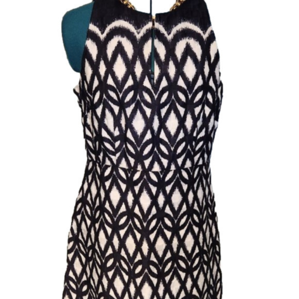 272. Taylor Navy & White Sleeveless Dress 10